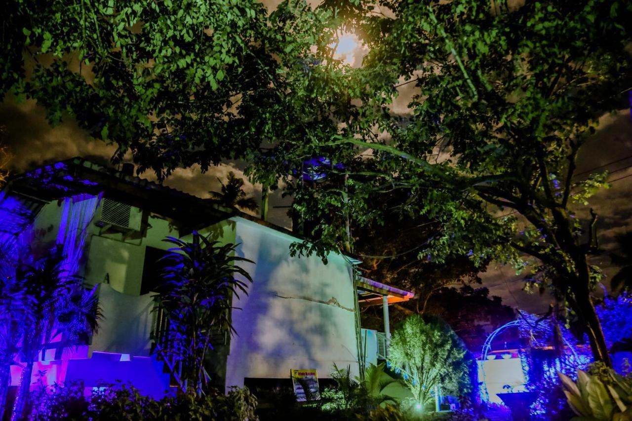Bed and Breakfast Sajana Ocean Hill Mirissa Exterior foto