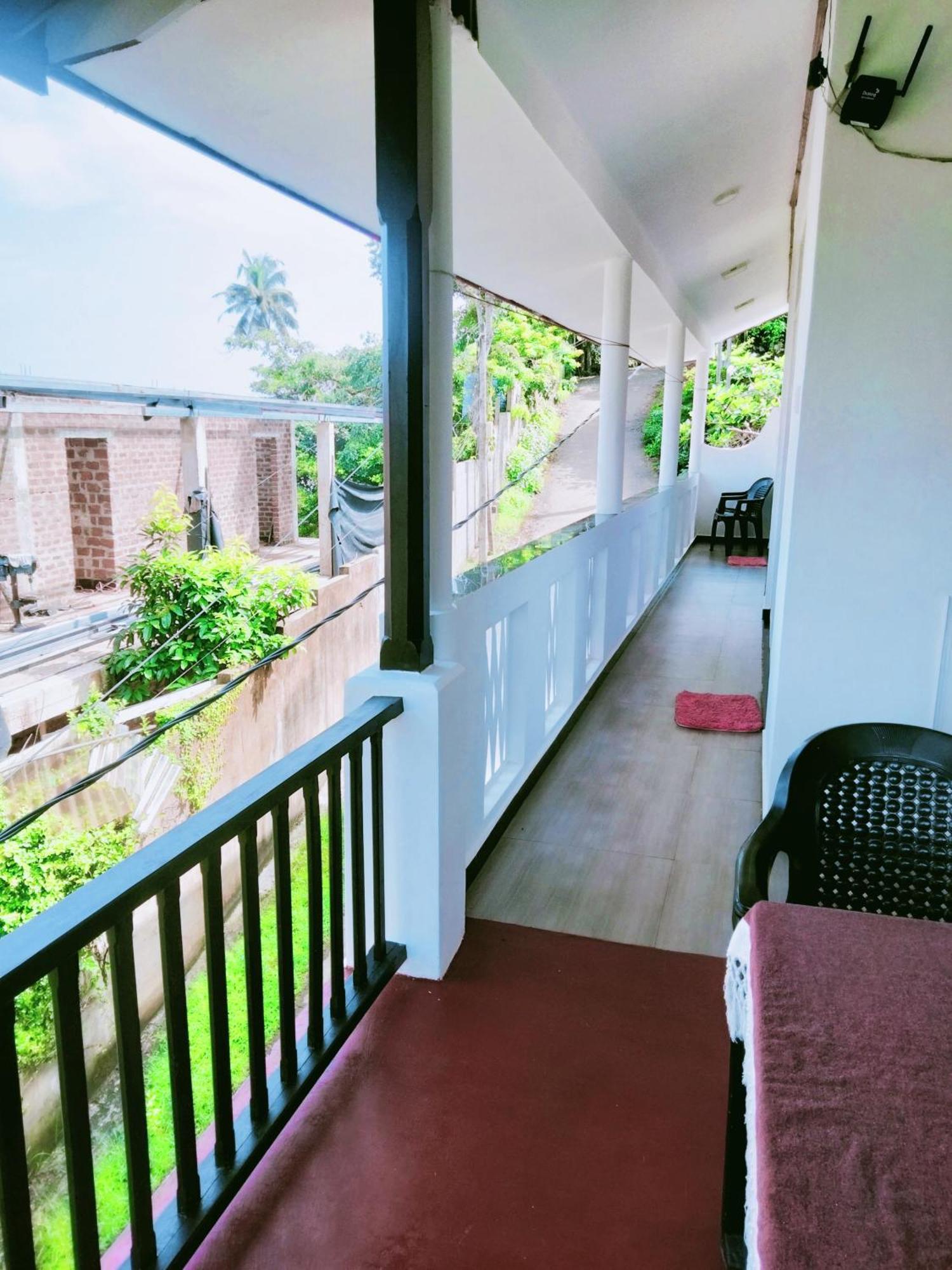 Bed and Breakfast Sajana Ocean Hill Mirissa Zimmer foto
