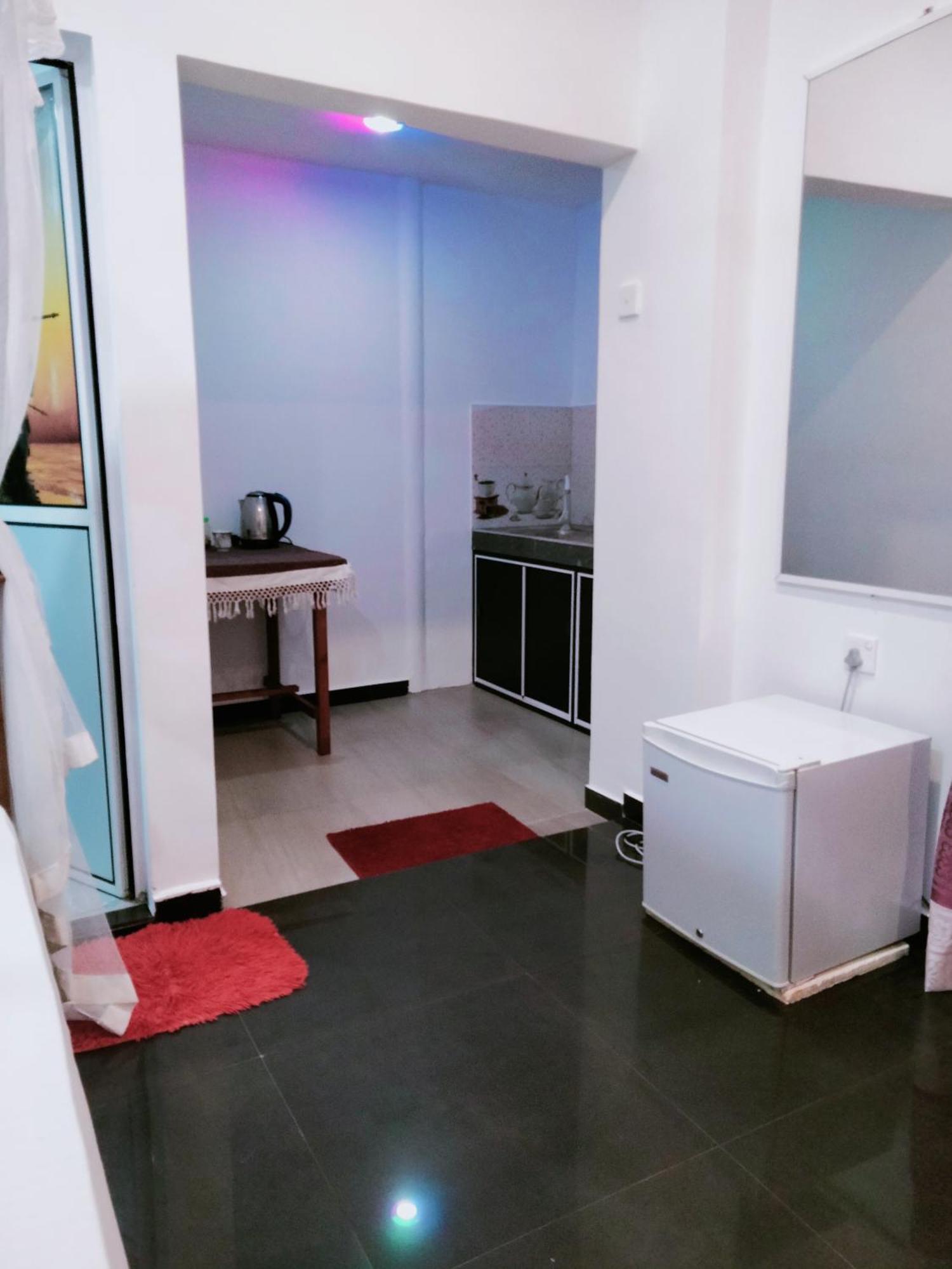Bed and Breakfast Sajana Ocean Hill Mirissa Zimmer foto