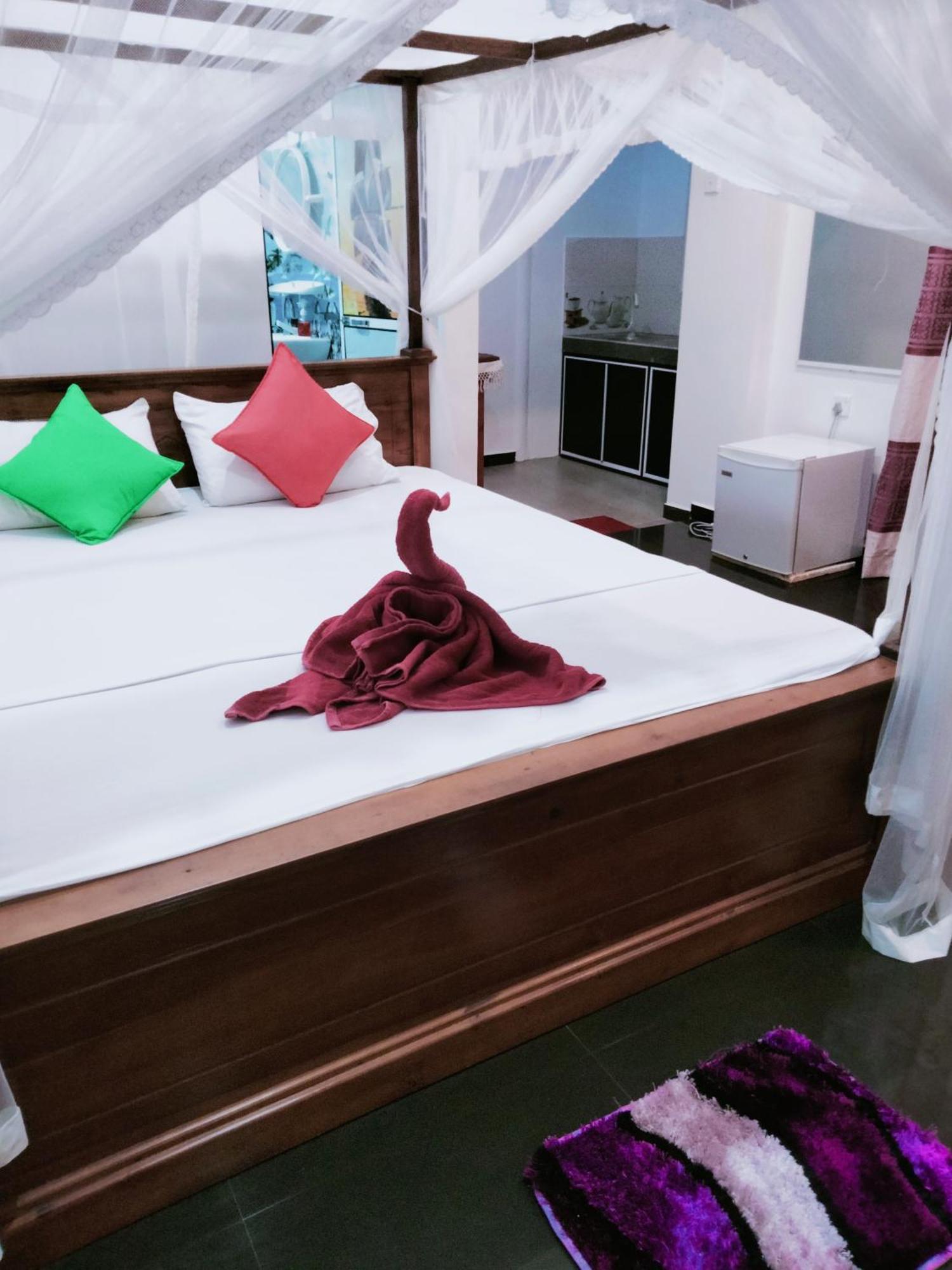 Bed and Breakfast Sajana Ocean Hill Mirissa Zimmer foto