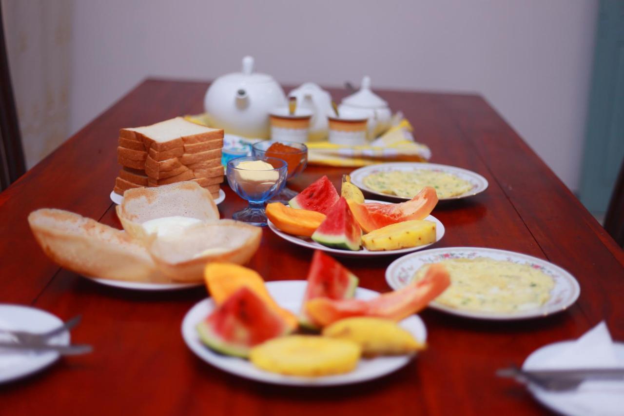 Bed and Breakfast Sajana Ocean Hill Mirissa Exterior foto